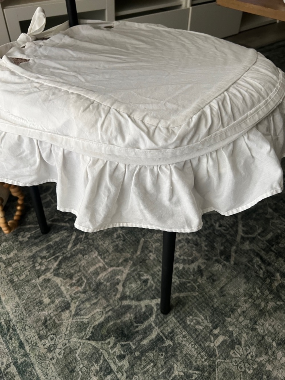 White Ruffled Tie-Back Chair Cover’s - Picture 3 of 3